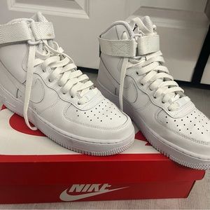 Nike, size 7.5 woman’s